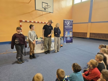 f7efa6b7-db3f-41b1-b8ed-15fb1196aa63