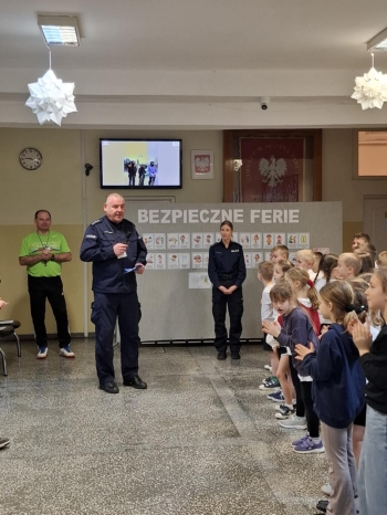 6d917a31-6247-49b3-a2f2-df30623ac72e