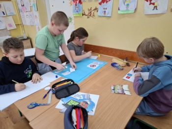 68d82720-8455-43d9-92f8-1a9da19bcb52