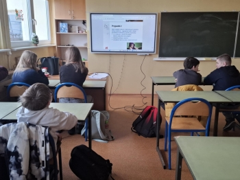 ad7860b4-2aa1-4f73-b702-39d1cda769b9