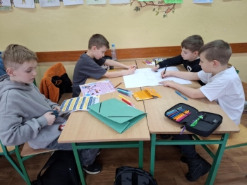 f904447a-df02-4b05-a243-830f2b22b5bb