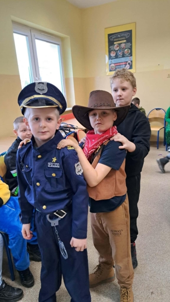 db159c1d-3ebe-4c4b-a7b5-c20b92761fab