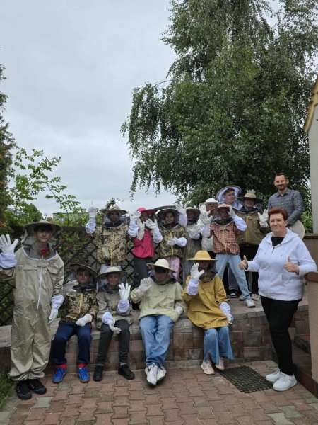 WARSZTATY PSZCZELARSKIE KL. V