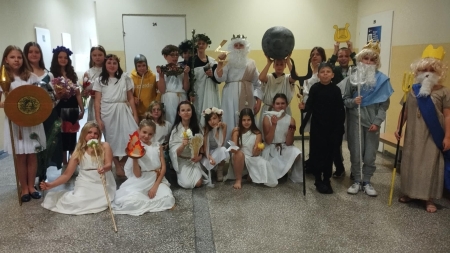 BOGOWIE OLIMPIJSCY SĄ WŚRÓD NAS