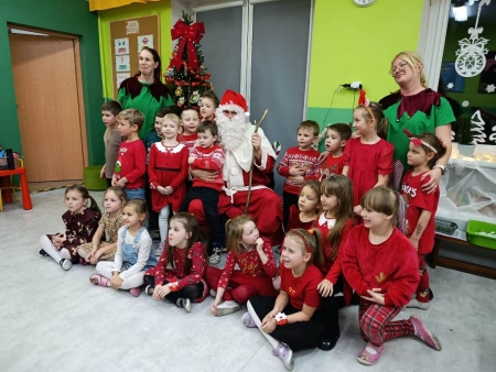 SPOTKANIE GWIAZDKOWE W GRUPIE JEŻYKI