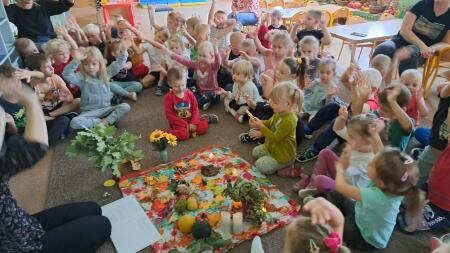 GŁOŚNE CZYTANIE W PRZEDSZKOLU